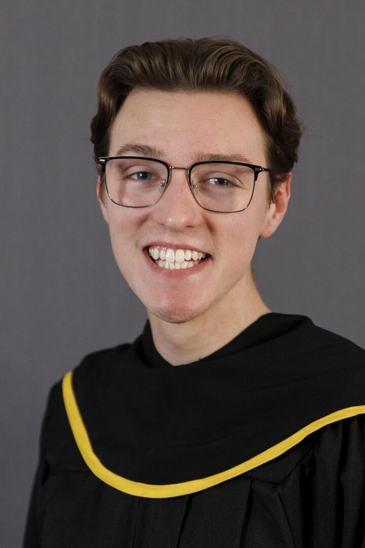 headshot of landry geiger